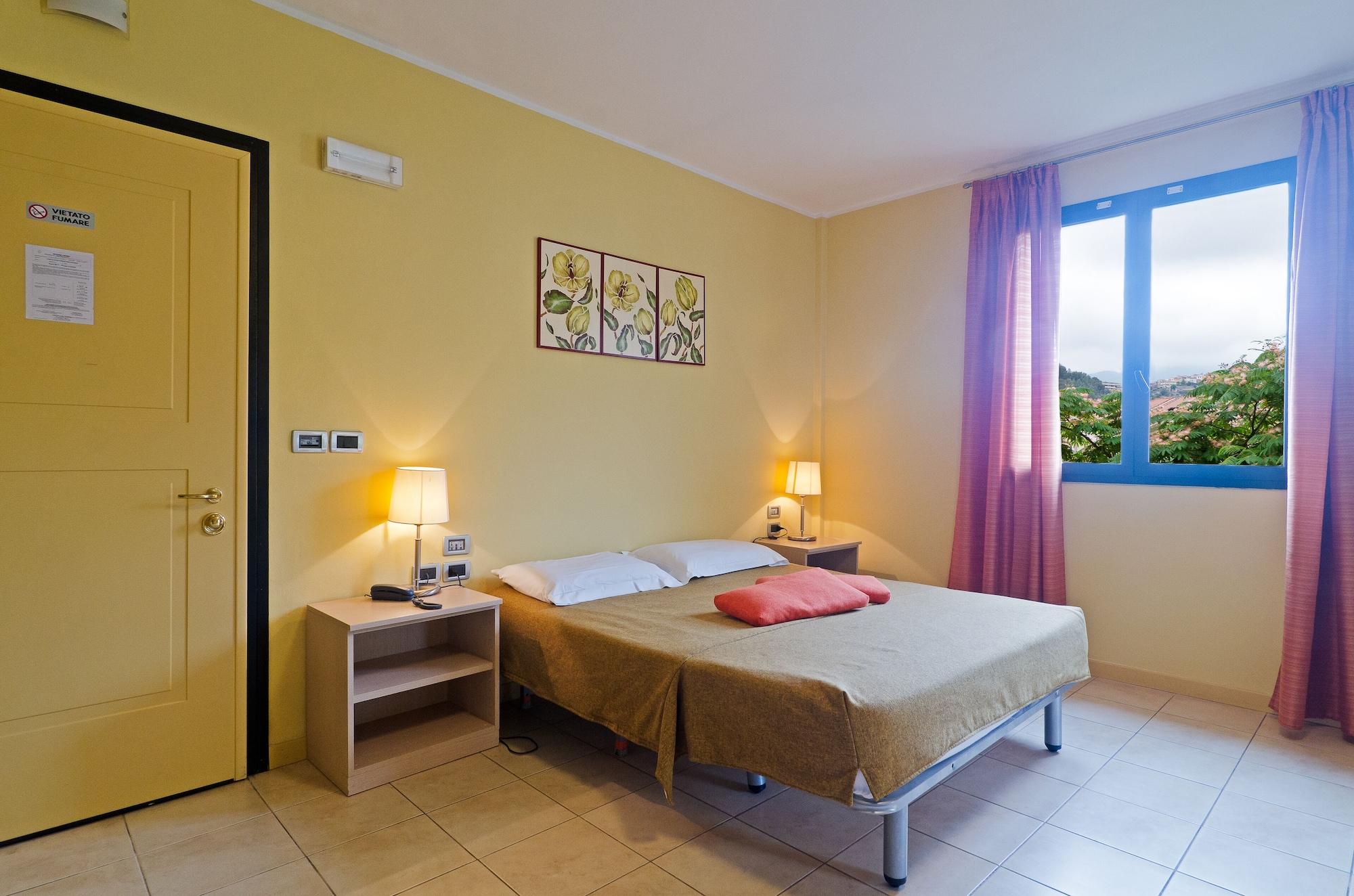 Castellaro Golf Resort المظهر الخارجي الصورة