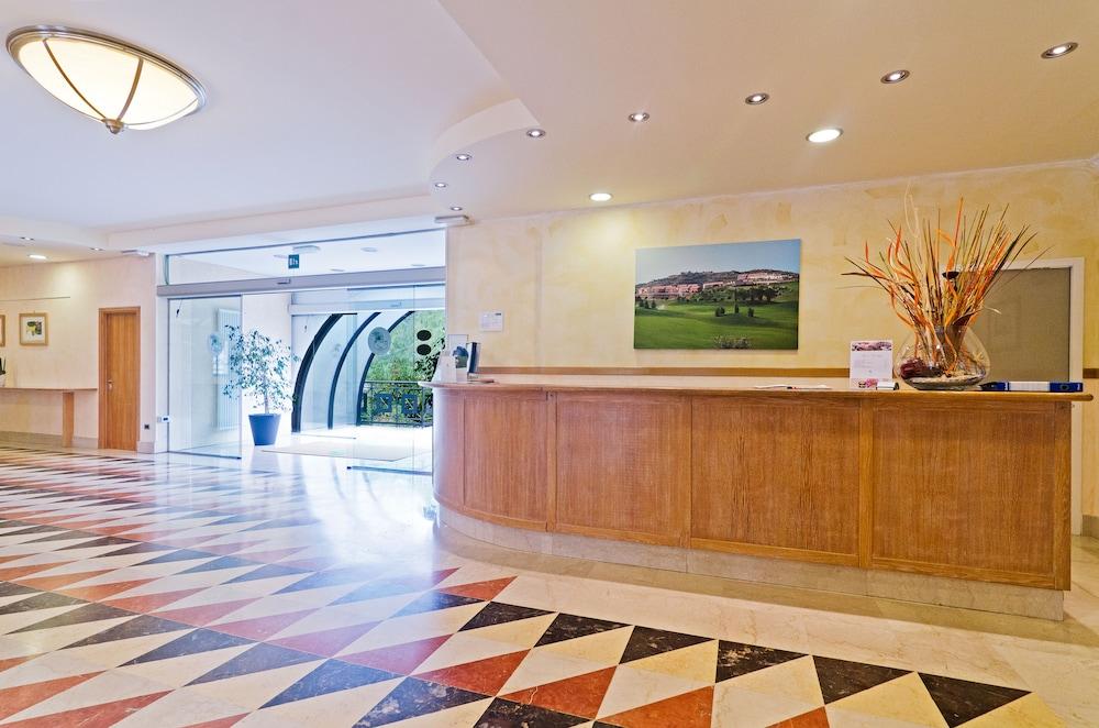 Castellaro Golf Resort المظهر الخارجي الصورة