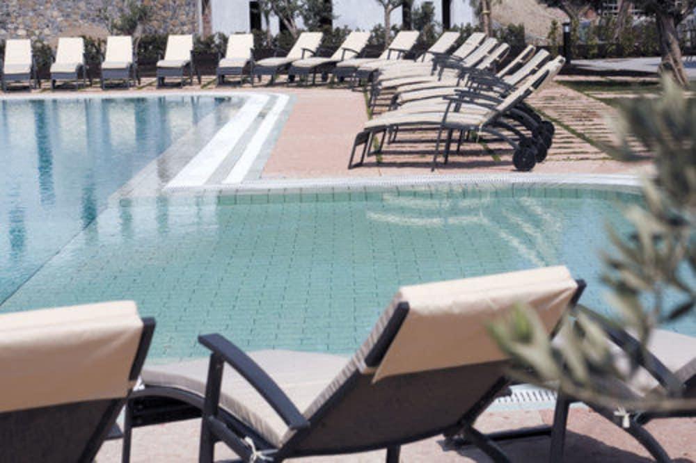 Castellaro Golf Resort المظهر الخارجي الصورة